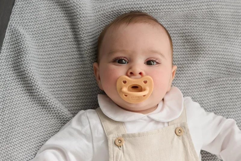 Chicco Chicco PhysioForma Luxe Soft Silicone Soother 6-16m (2 pcs), Orange/Transparent